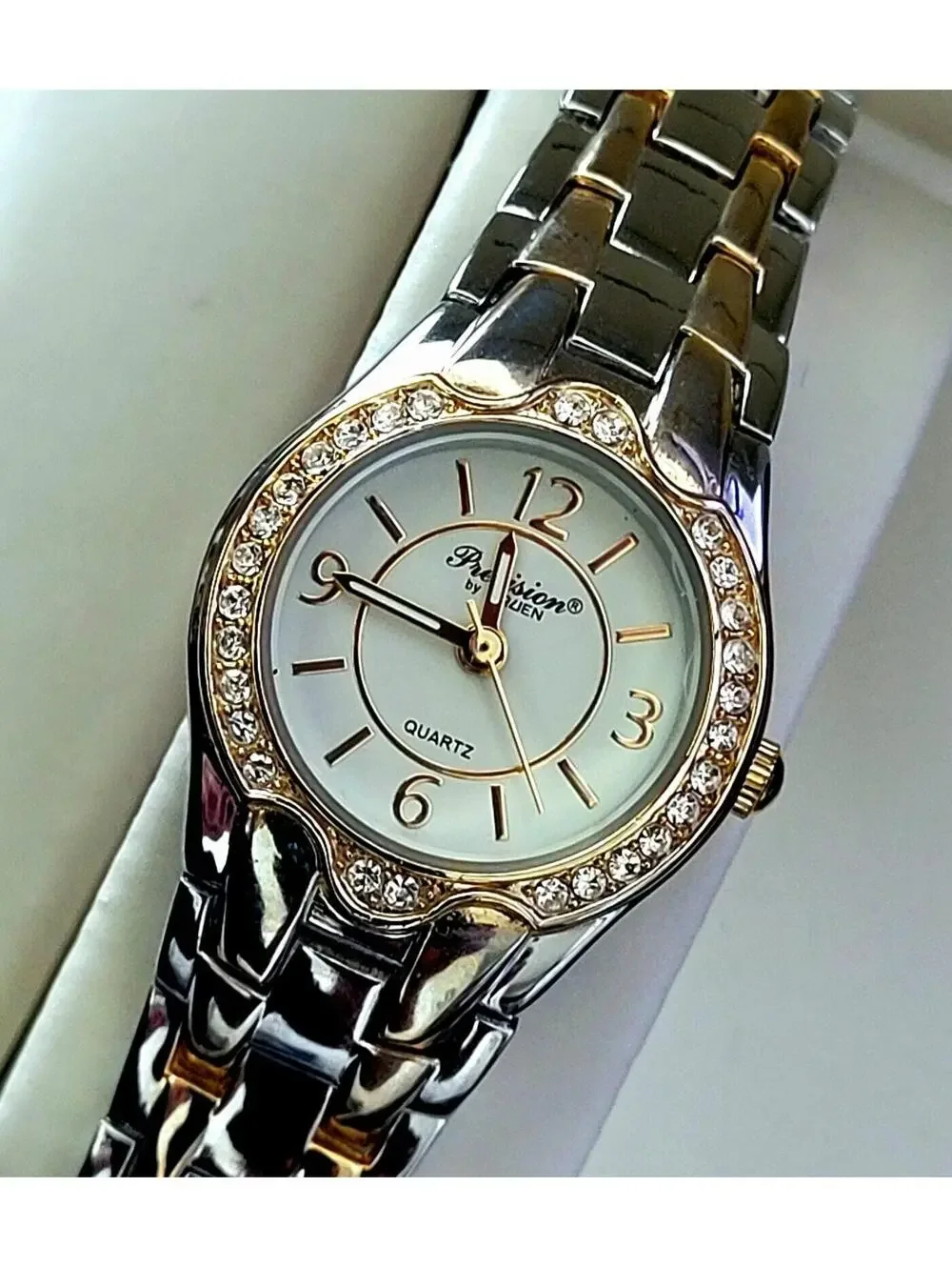 Rare Gruen Precision Diamond Collection Womans‎ Watch In Box